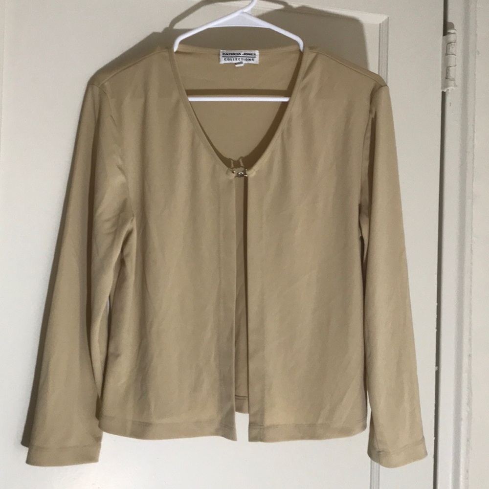 Patricia Jones light sweater/cardigan